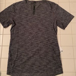 MENS LULULEMON SHIRT